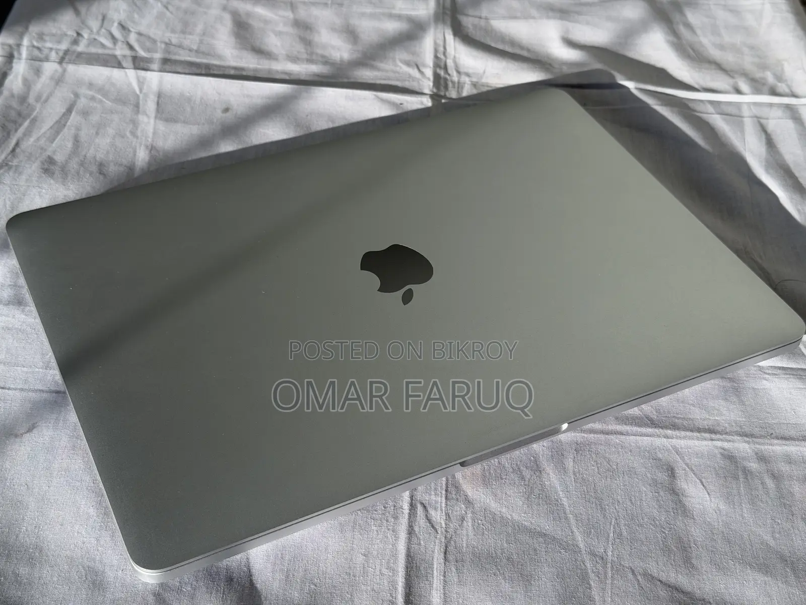 Laptop Apple MacBook Pro 2023 M2 8GB Apple M2 SSD 256GB