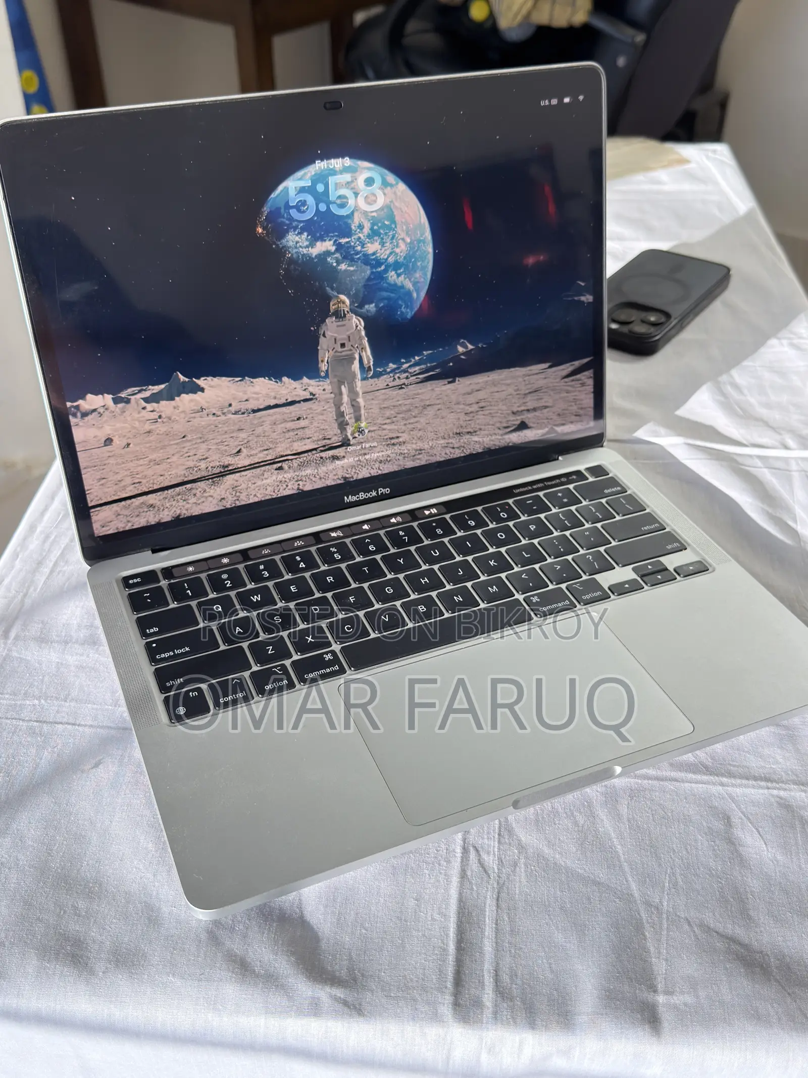 Laptop Apple MacBook Pro 2023 M2 8GB Apple M2 SSD 256GB