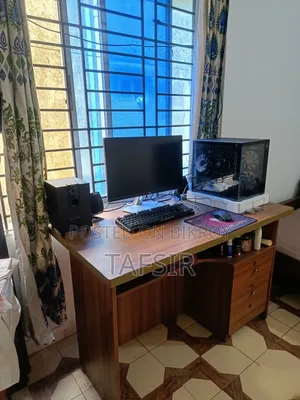 Desktop Computer MSI Model 16GB AMD Ryzen 5 SSD 512GB