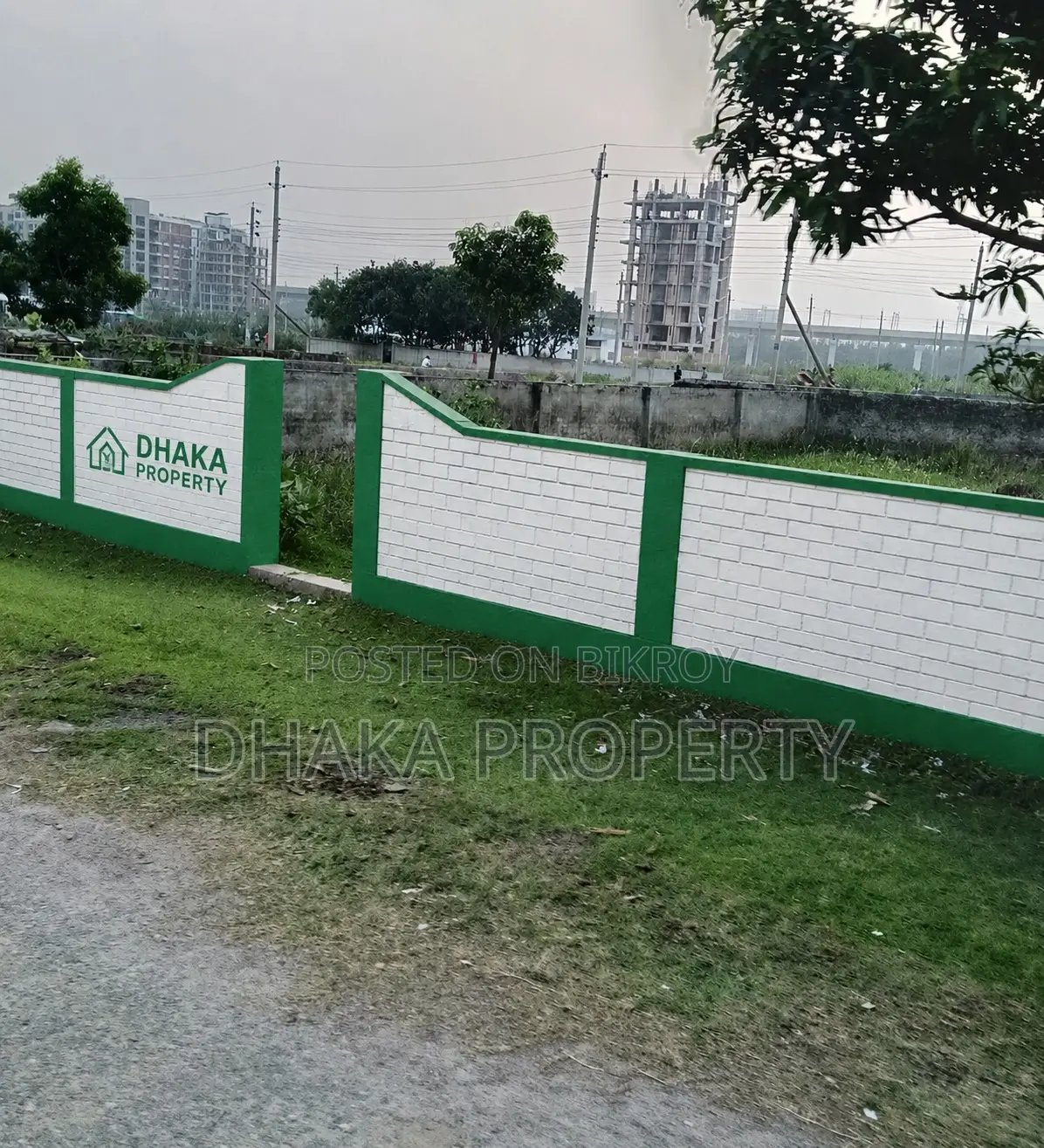 Metro Station 3 Katha East At Sector-17/E