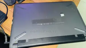 Laptop HP 240 G6 8GB Intel Core I5 HDD+SSD 1TB