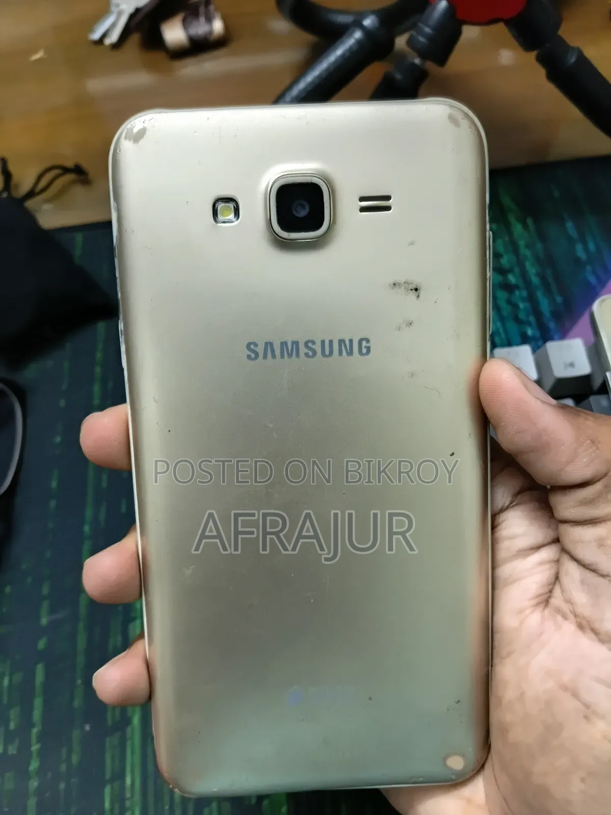 Samsung Galaxy J7 16 GB Gold
