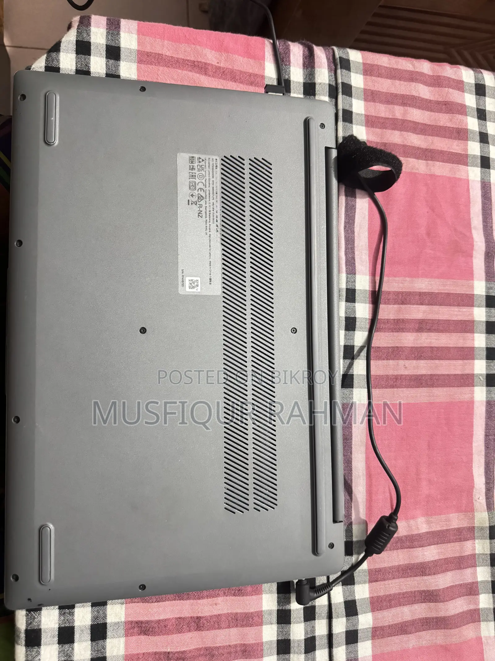 ল্যাপটপ লেনোভো আইডিয়াপ্যাড ৩ ৮জিবি ইন্টেল কোর আই৫ এসএসডি ৫১২জিবি