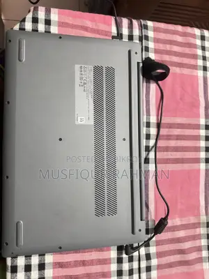 ল্যাপটপ লেনোভো আইডিয়াপ্যাড ৩ ৮জিবি ইন্টেল কোর আই৫ এসএসডি ৫১২জিবি