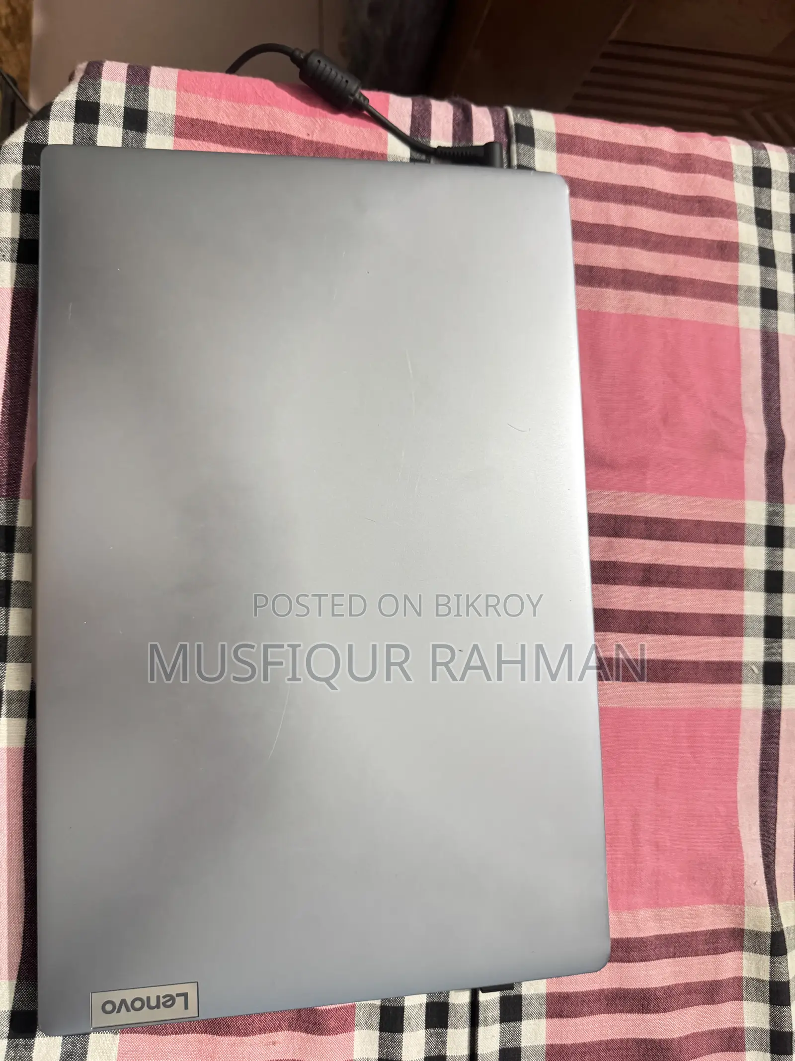 ল্যাপটপ লেনোভো আইডিয়াপ্যাড ৩ ৮জিবি ইন্টেল কোর আই৫ এসএসডি ৫১২জিবি
