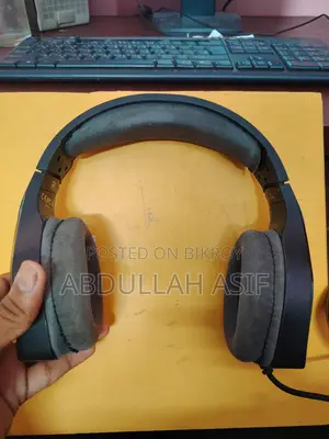 আরজিবি হেডফোন
