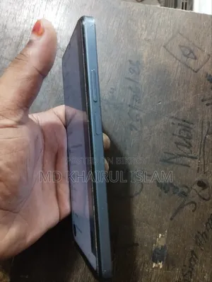 Realme 128 GB Blue