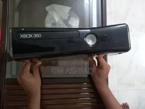 Xbox 360 Slim