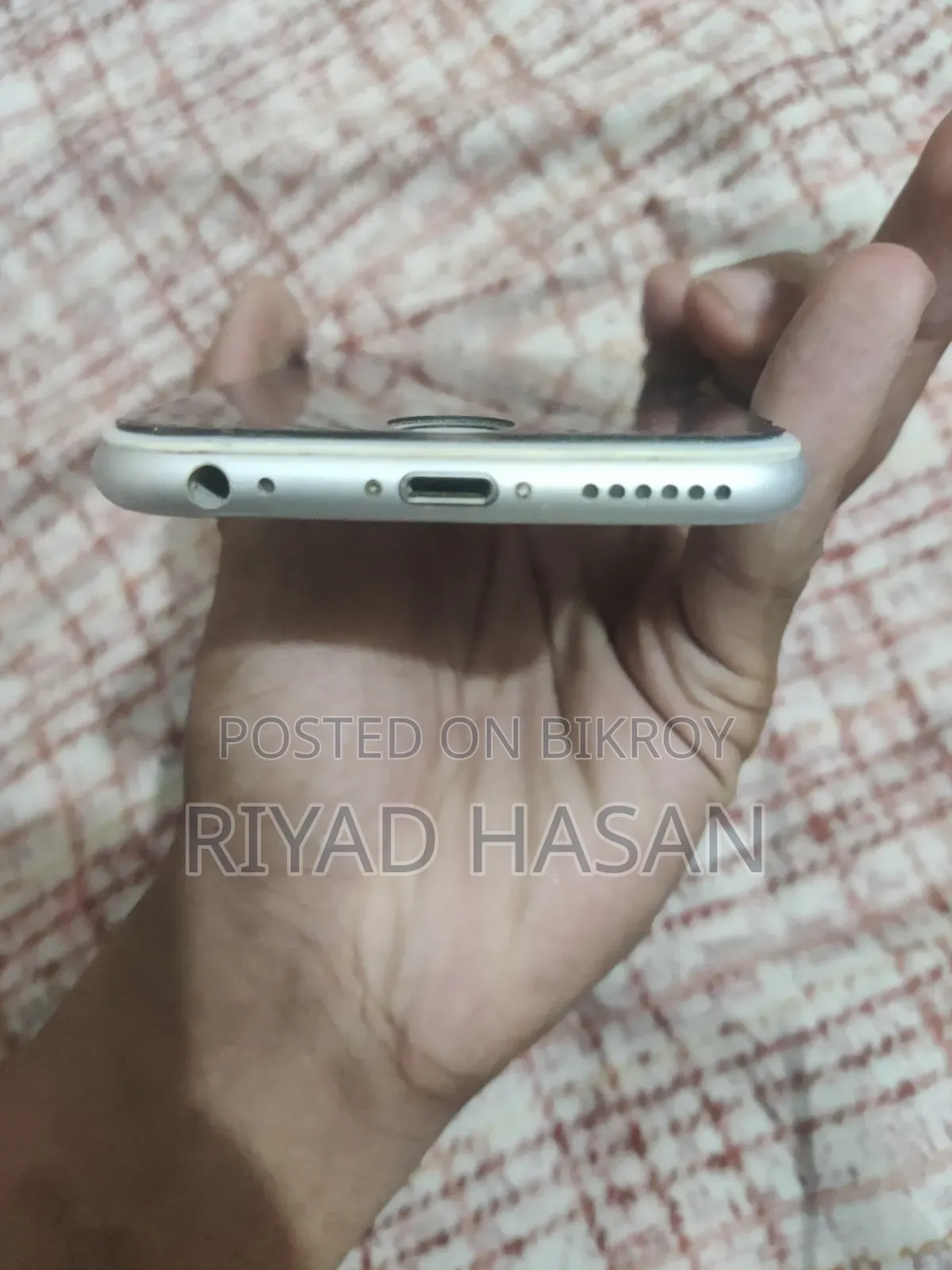 অ্যাপল আইফোন ৬ ৬৪ জিবি হোয়াইট