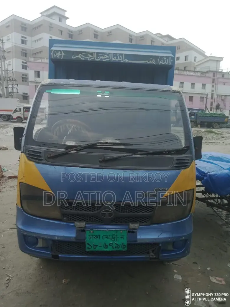 Covered Van Car