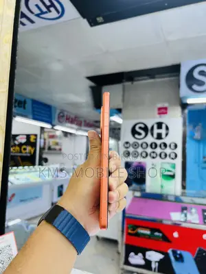 iQOO 128 GB
