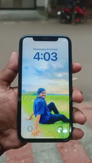New Apple iPhone 11 64 GB Black