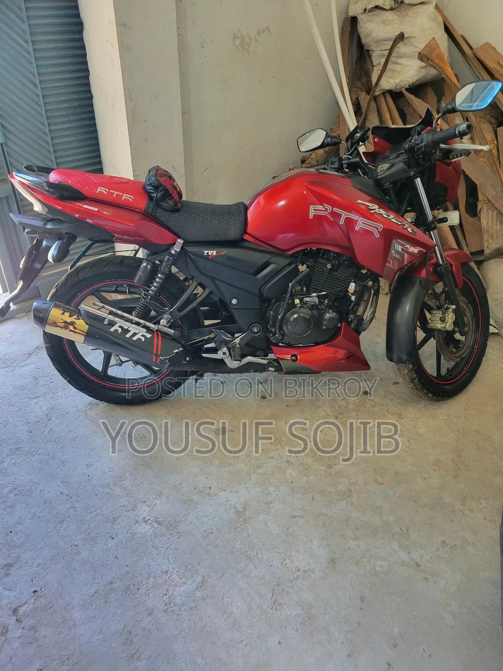 TVS Apache RTR 160 2V 2018 Red