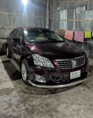Toyota Premio 2015 Maroon