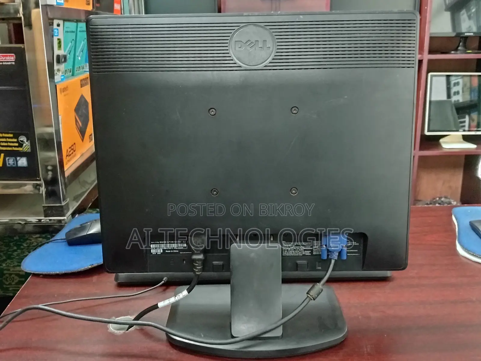 Mark | Dell 19inch Square Monitor
