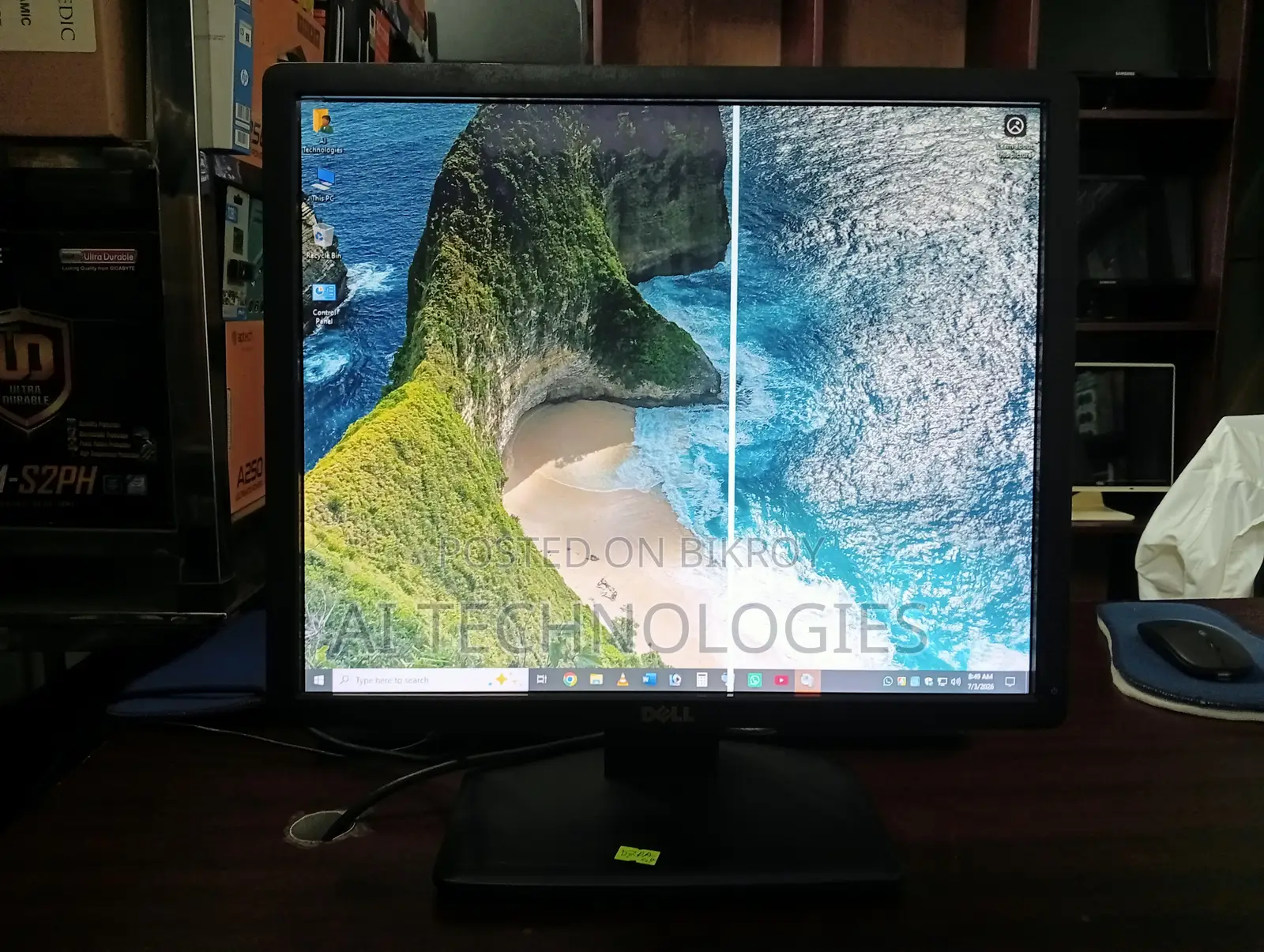 Mark | Dell 19inch Square Monitor