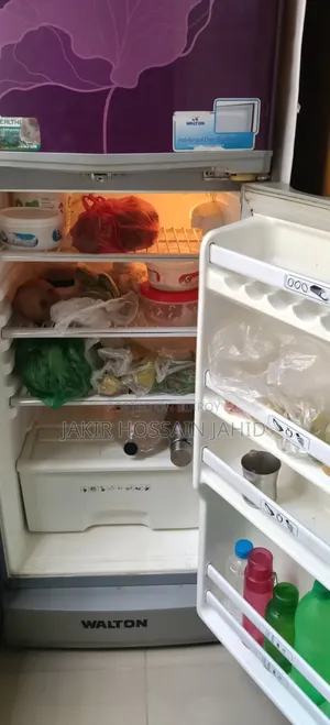A fresh Walton fridge for sale