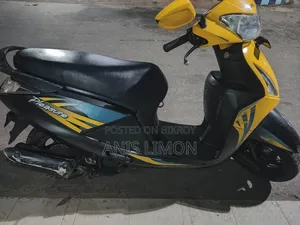Hero 2018 Yellow