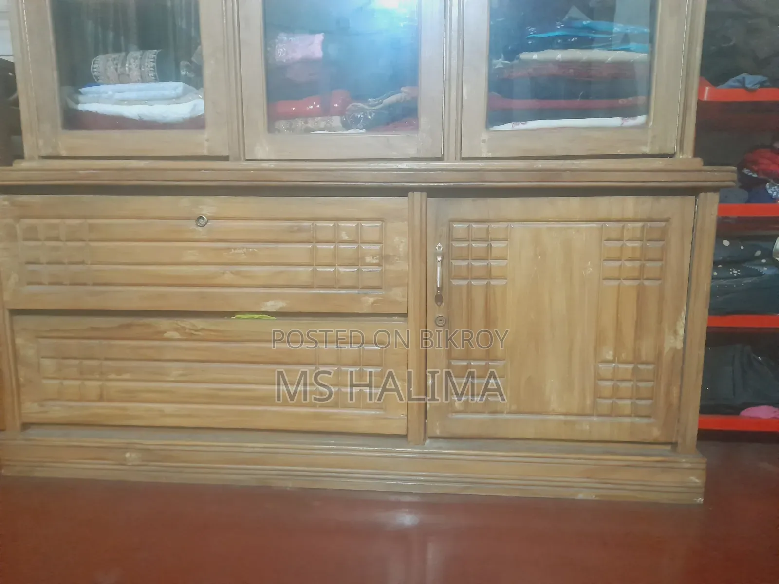 Used Mahogany Wood Showcase Cabinet