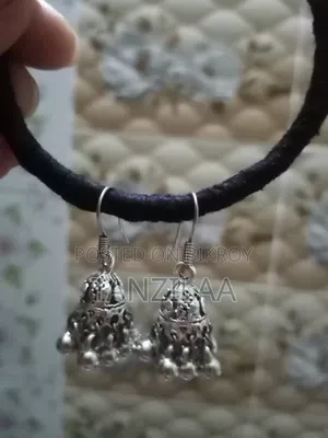 এন্টিকস এর কানের দুল উনিক ডিজাইন এর 