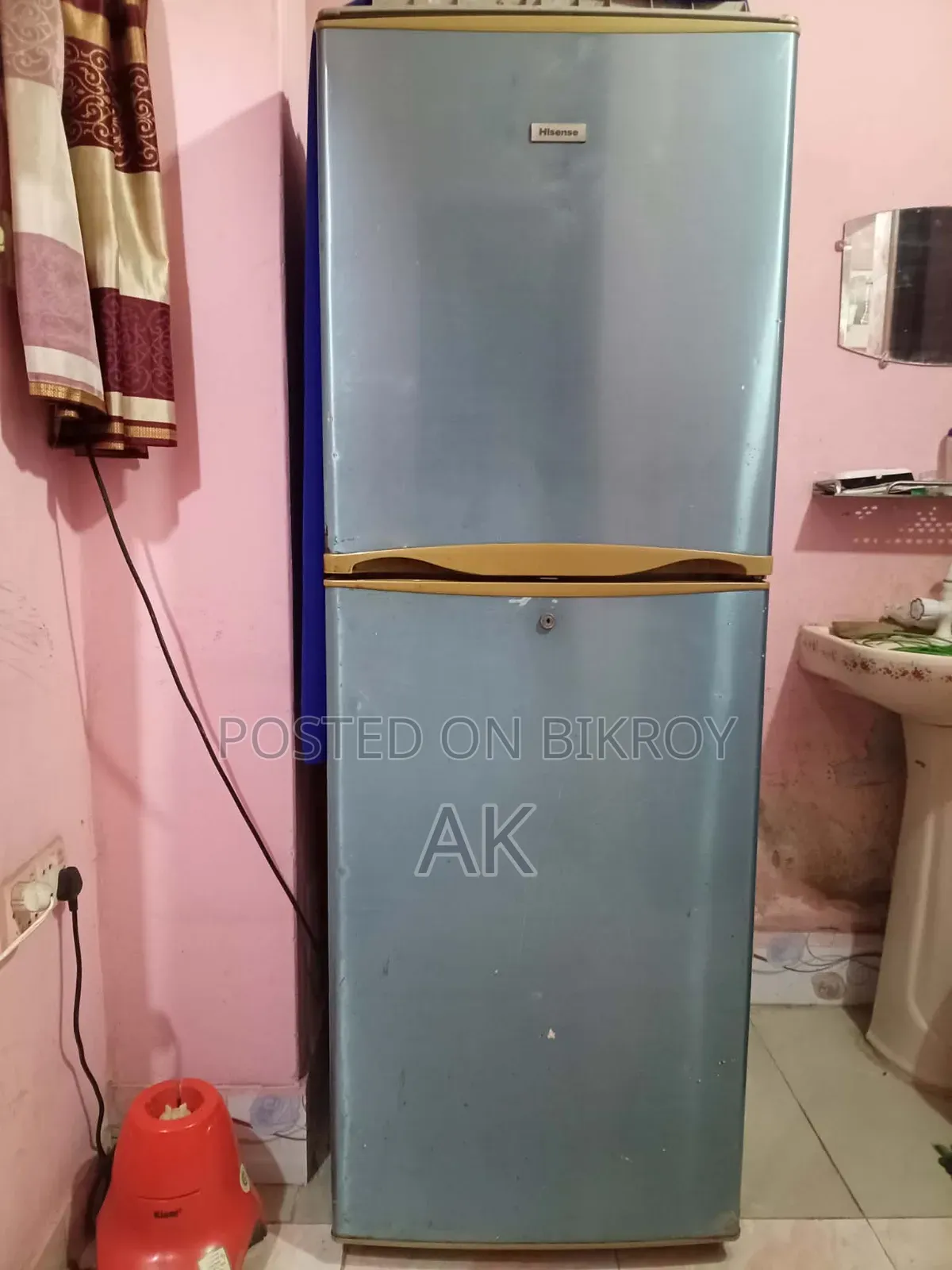 Refrigerator