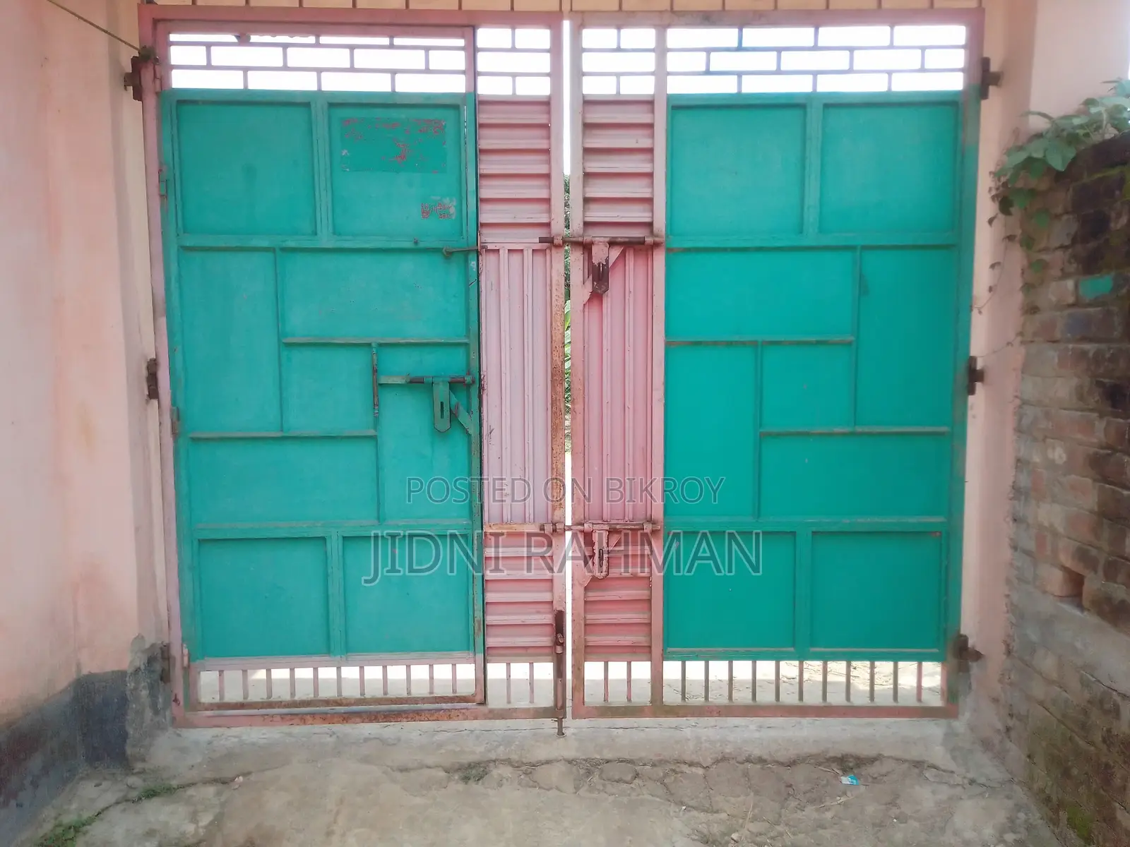 Furnished 4-bedroom House near Main Road, Mithapukur for Sale