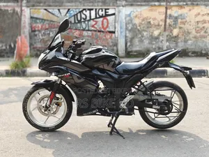 সুজুকি জিক্সার এসএফ ২০২০ ব্ল্যাক