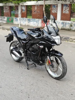 সুজুকি জিক্সার এসএফ ২০২০ ব্ল্যাক