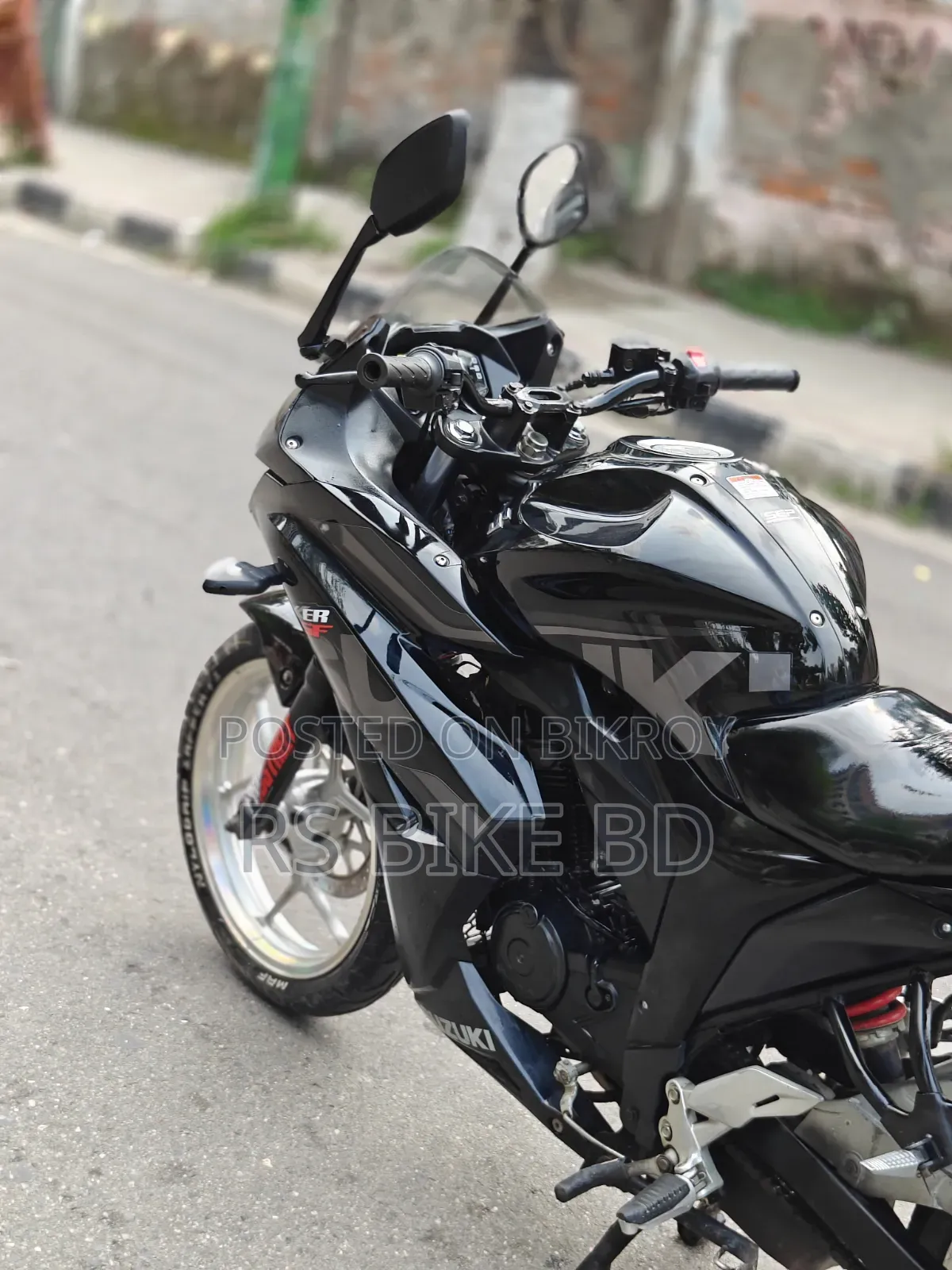 সুজুকি জিক্সার এসএফ ২০২০ ব্ল্যাক