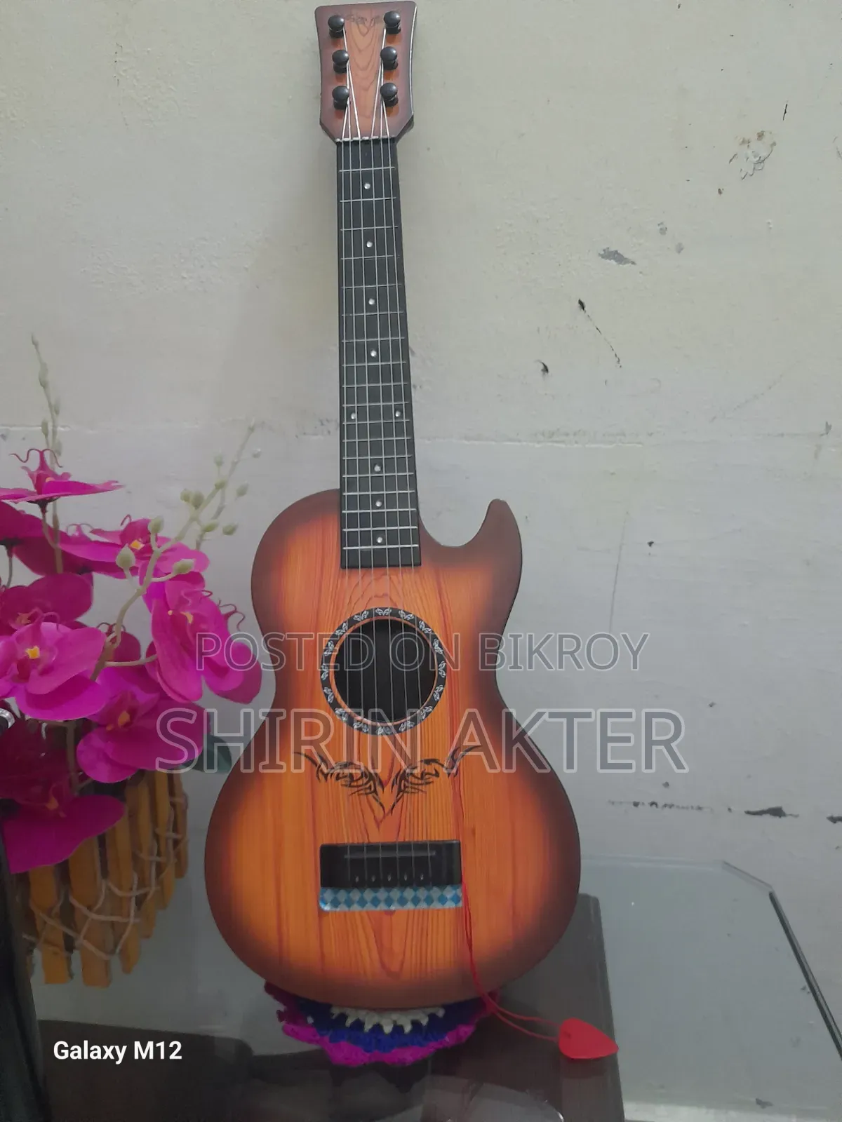 China Mini Guitar