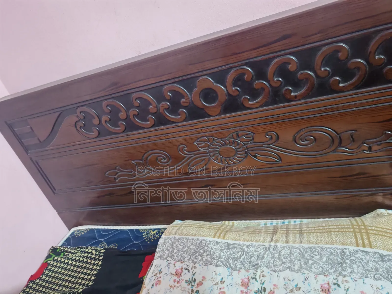 5/7 feet bed with mattress