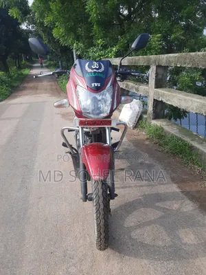 TVS Metro 2016 Red