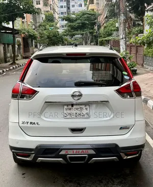 নিসান এক্স-ট্রেইল ২০১৫ হোয়াইট