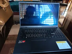 Laptop Asus Vivobook Pro 15 OLED 16GB AMD Ryzen 5 SSD 512GB