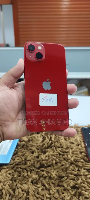 Apple iPhone 13 128 GB Red