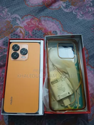 ZTE Blade V70 Design 256 GB Orange
