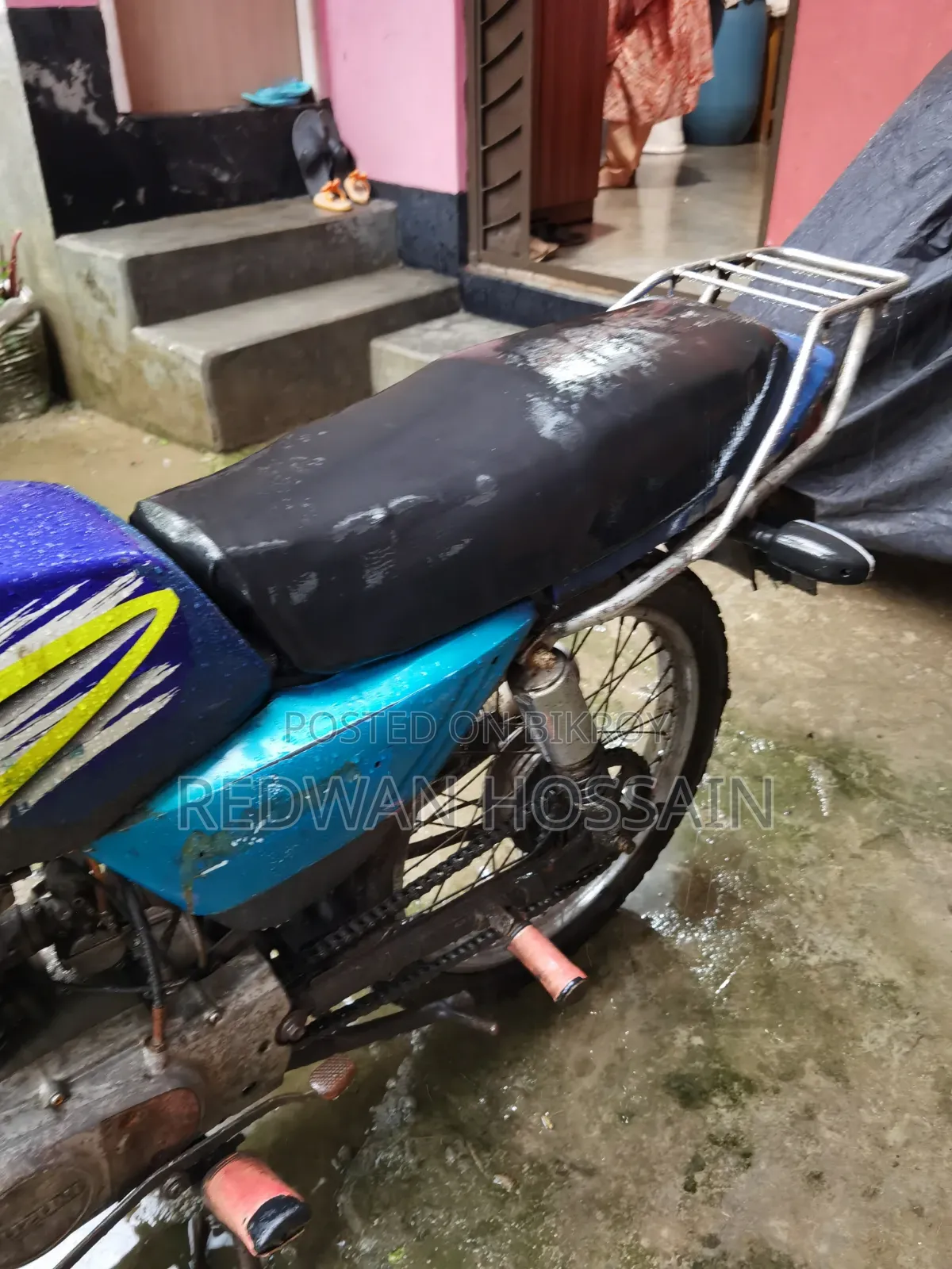 Suzuki 2000 Blue