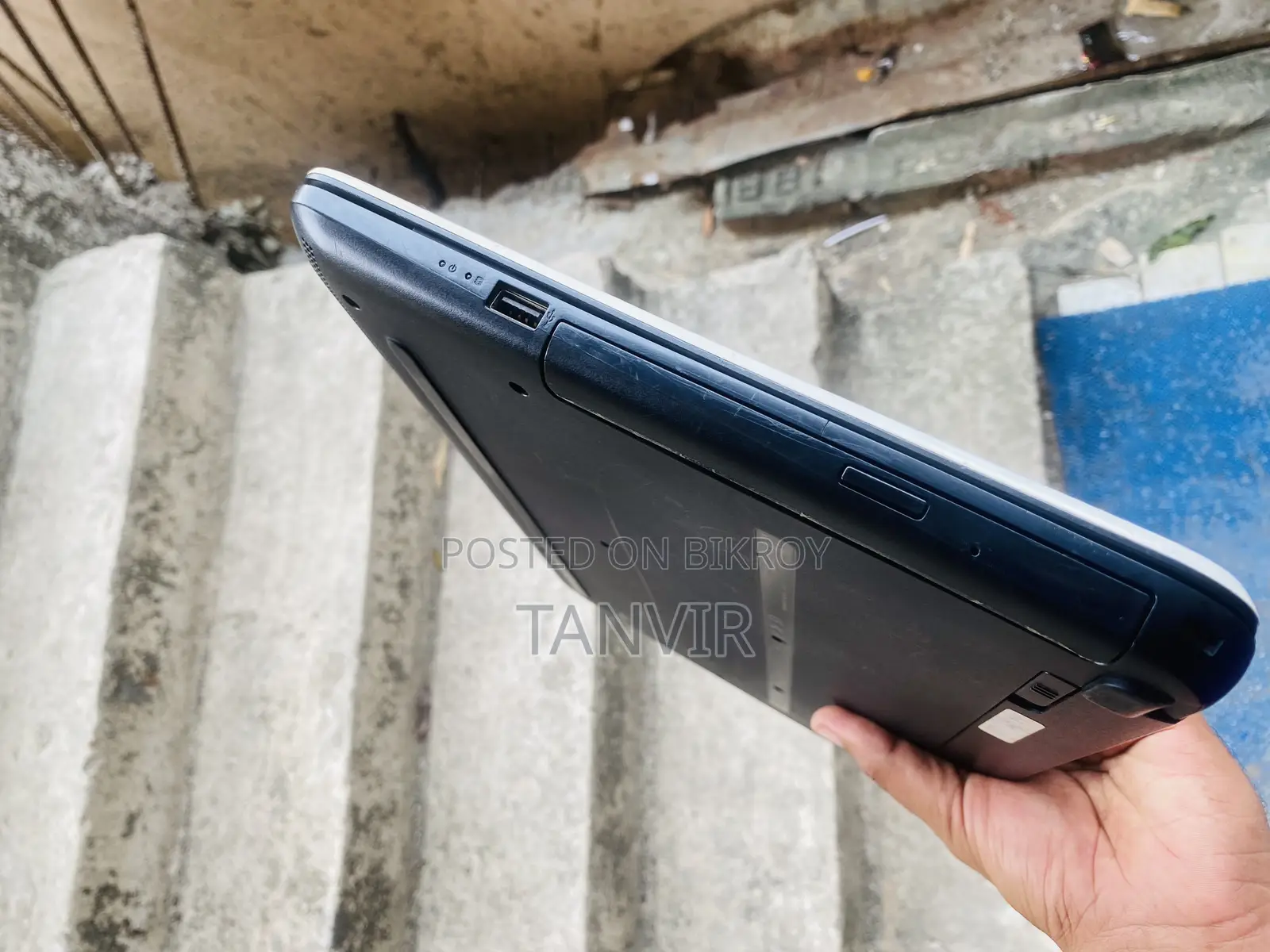 Laptop HP Pavilion 15 8GB Intel Core i3 HDD+SSD 640GB