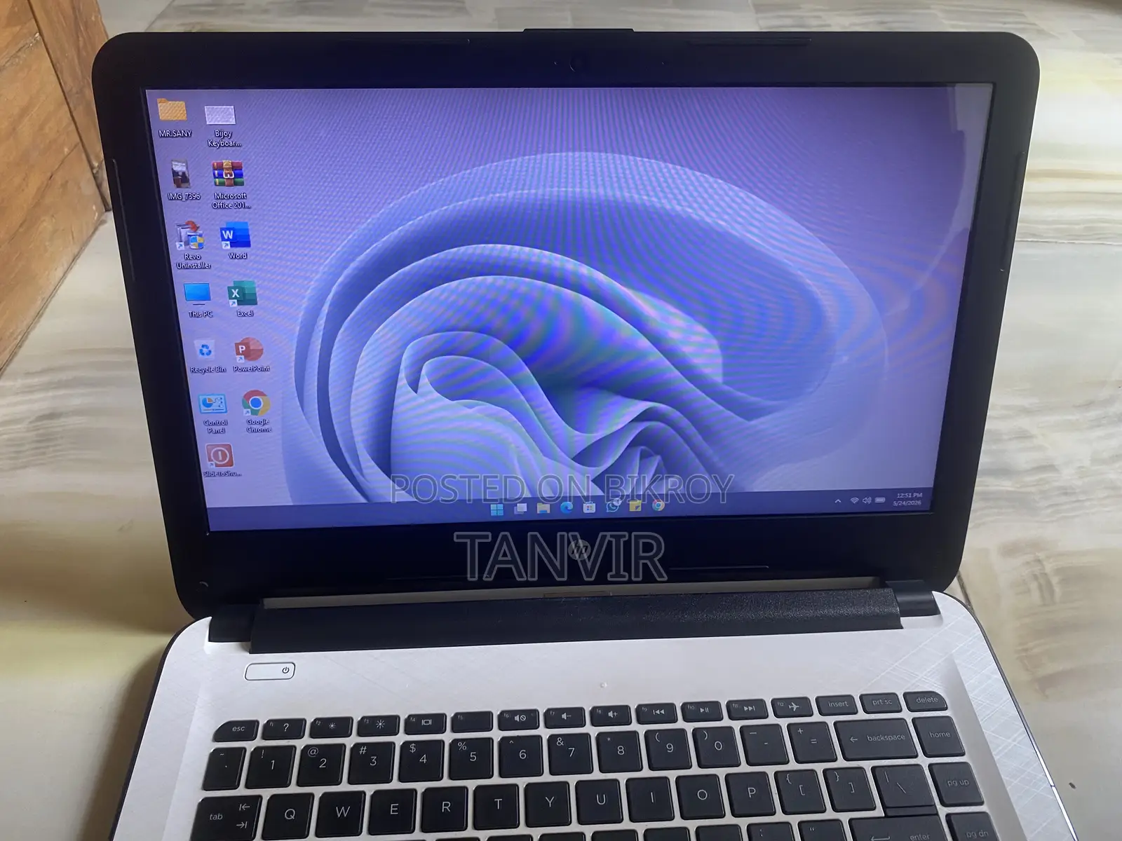 Laptop HP Pavilion 15 8GB Intel Core i3 HDD+SSD 640GB