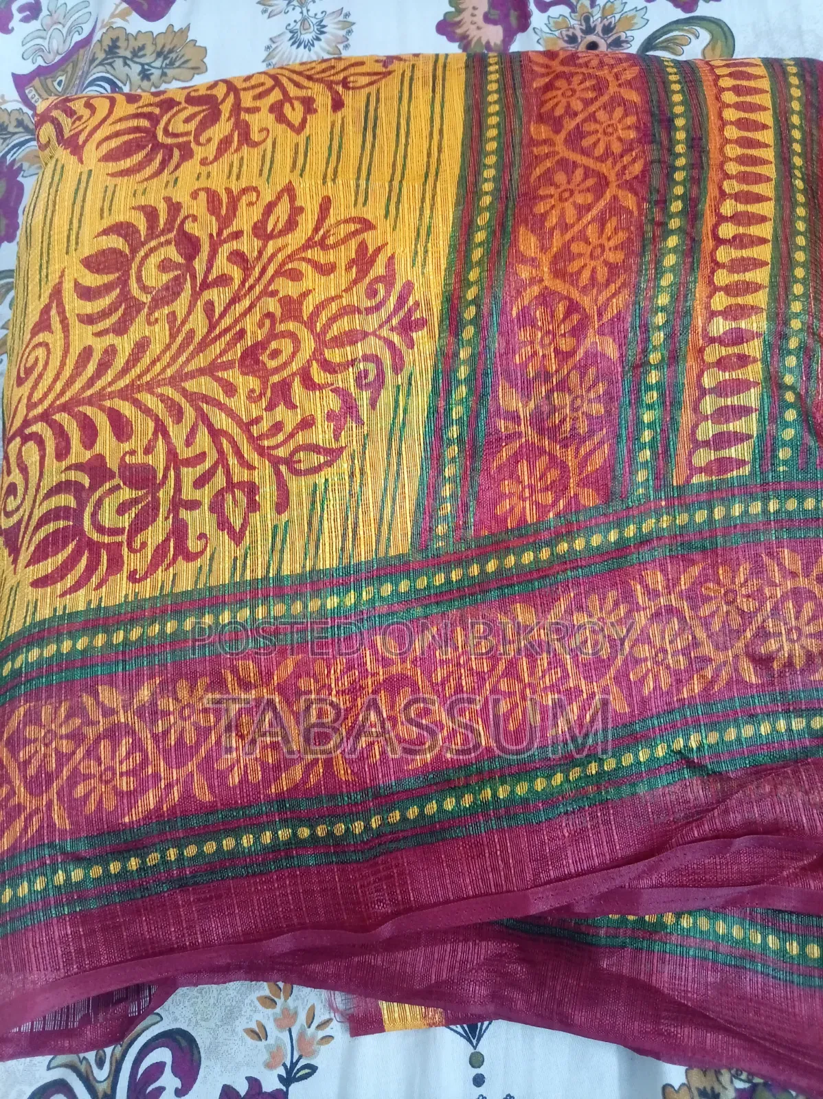 13-hat Saree