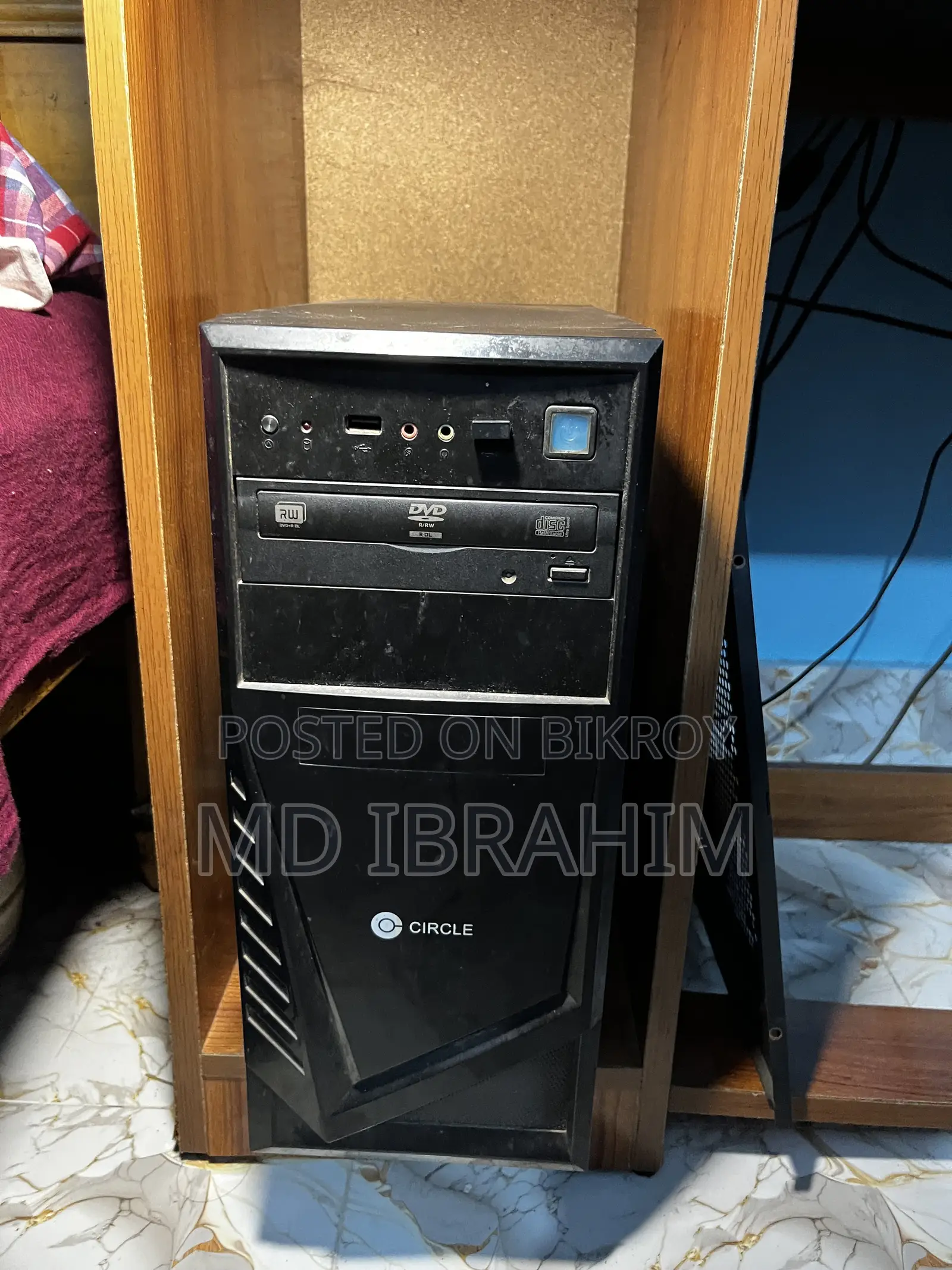 Desktop Computer 4GB Intel Core i3 SSD 128GB