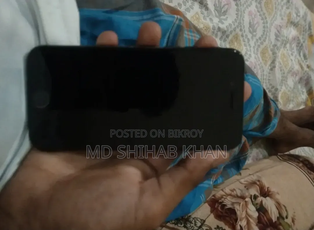 Apple iPhone 7 128 GB Black