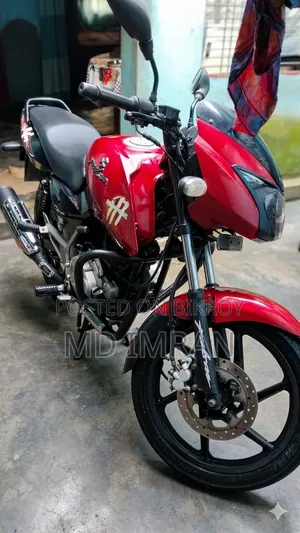 বাজাজ পালসার ১৫০ ২০১২ লাল