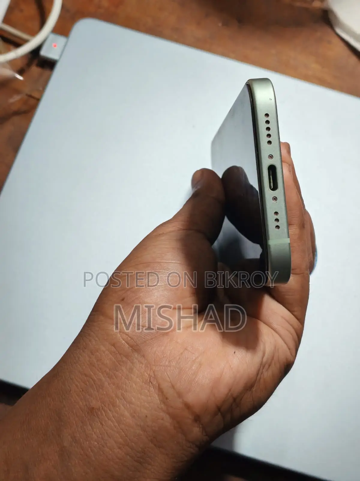 Apple iPhone 15 128 GB Green