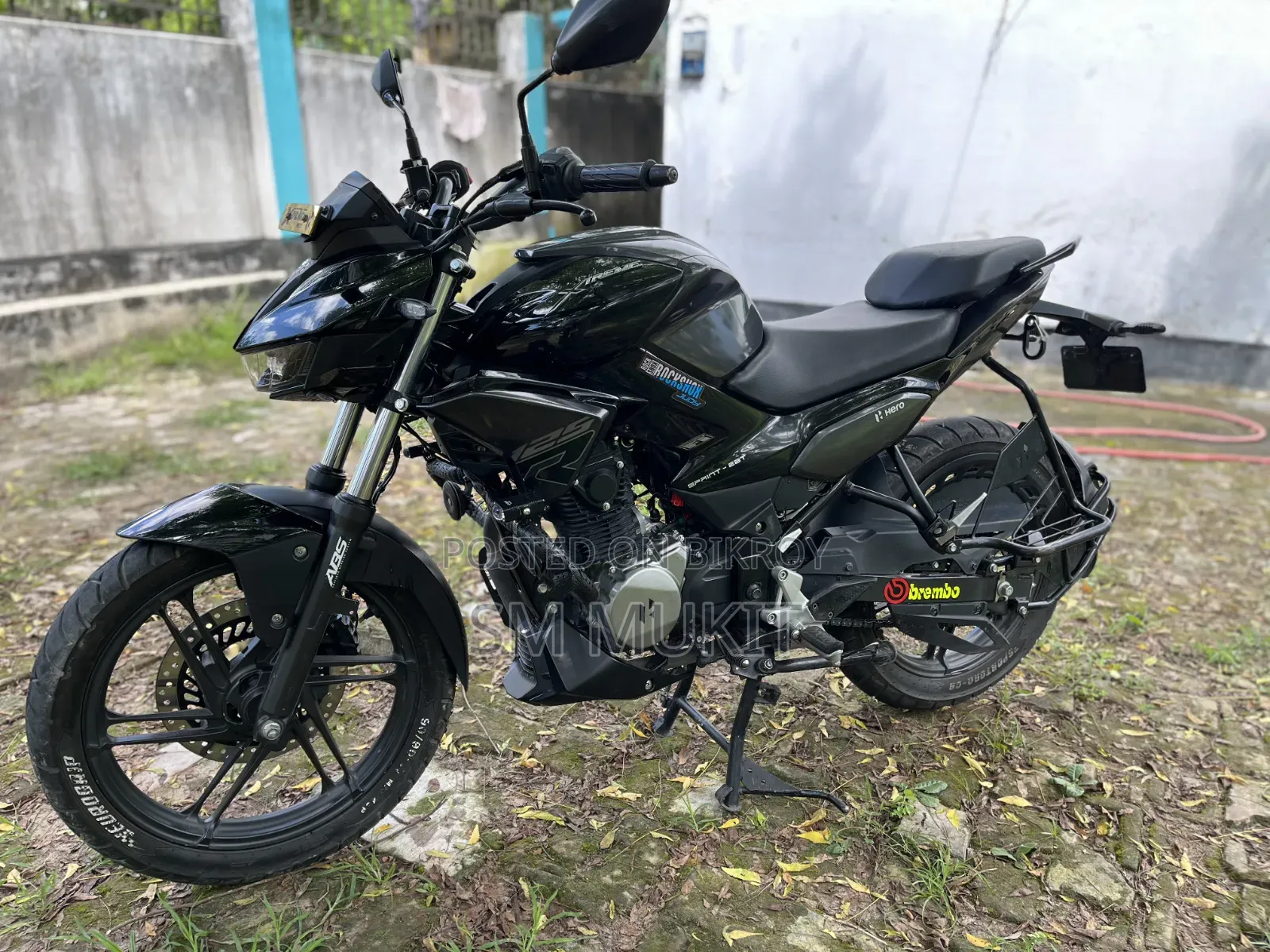 হিরো এক্সট্রিম ১২৫আর ২০২৫ ব্ল্যাক