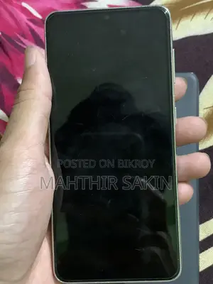 স্যামসাং গ্যালাক্সি এস২১ ৫জি ১২৮ জিবি সাদা