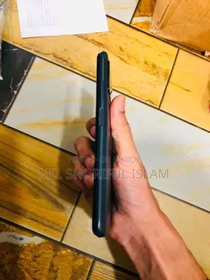 EL 64 GB Black
