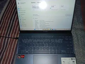 Laptop Asus Zenbook 14 OLED 16GB AMD Ryzen 7 SSD 512GB