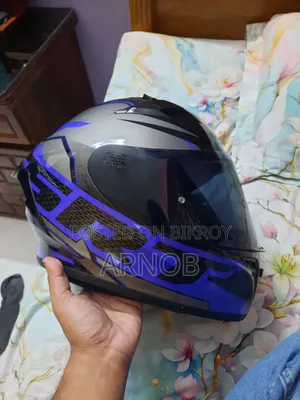 ইয়োহে হেলমেট