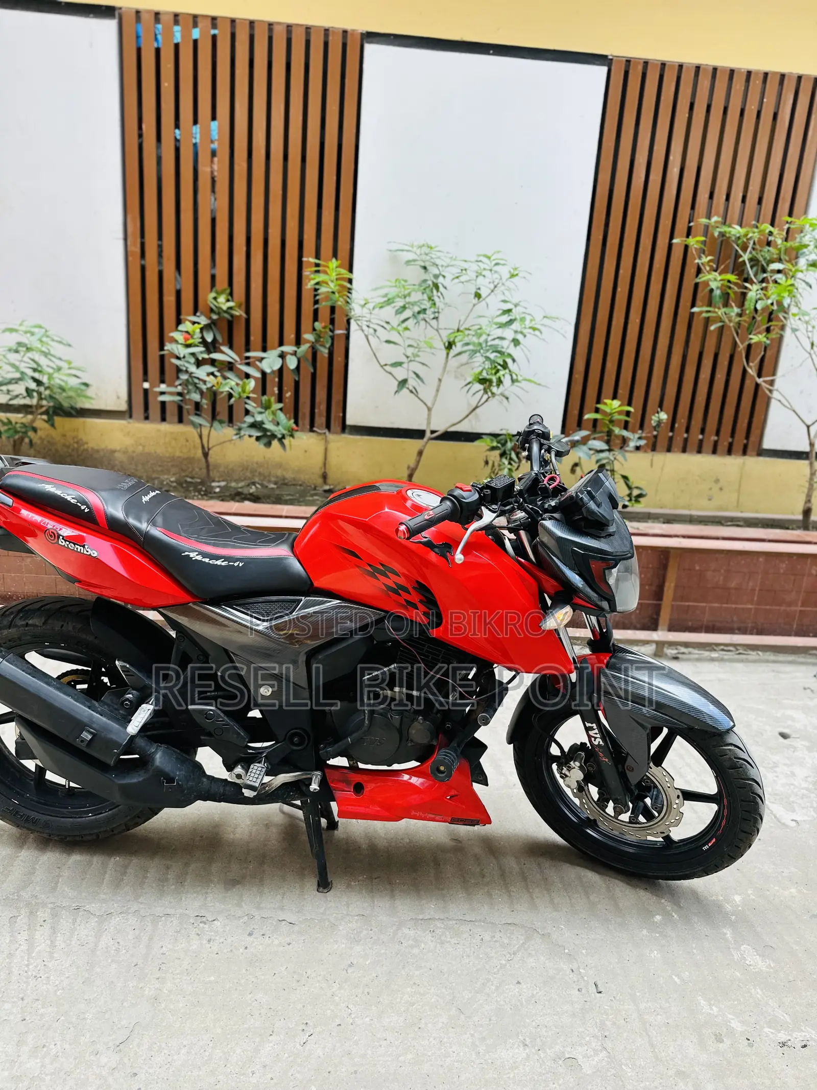 TVS Apache RTR 160 4V 2019 Red